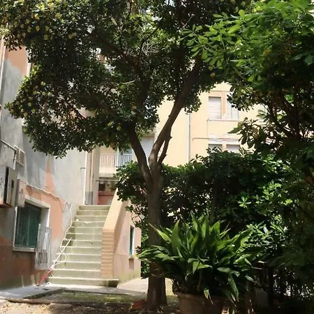 Venezia Lovely بيت ضيافة *
